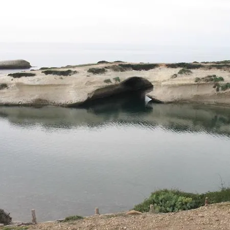 S'ommu Ezza 招待所