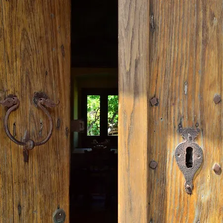 S'ommu Ezza Guest house Narbolia
